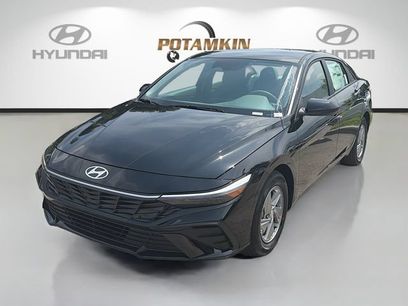 New 2026 Hyundai Elantra SE