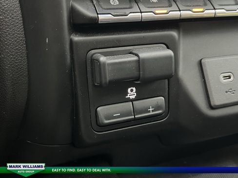 Used 2021 Chevrolet Silverado 2500 High Country w/ Z71 Off-Road Package image 24