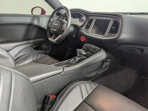 Used 2016 Dodge Challenger SRT Hellcat RWD image 20