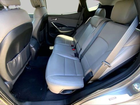Used 2018 Hyundai Santa Fe Sport FWD image 21