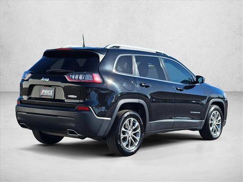 Used 2019 Jeep Cherokee Latitude Plus w/ Comfort/Convenience Group FWD image 5