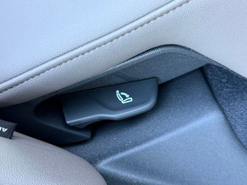 New 2025 Audi Q5 Premium Plus image 46