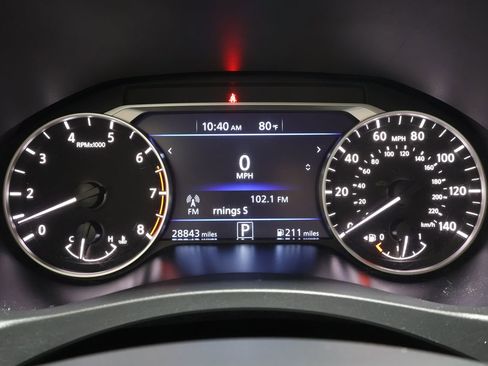 Used 2024 Nissan Altima 2.5 SV image 11