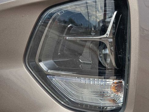 Used 2019 Hyundai Santa Fe Limited image 11