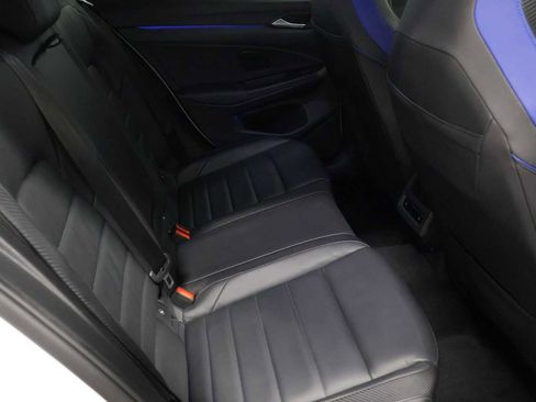 Used 2023 Volkswagen Golf R image 34