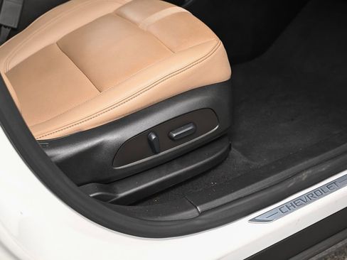 Used 2023 Chevrolet Blazer Premier FWD image 45