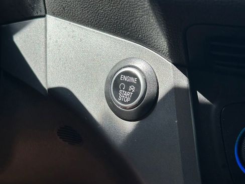 Used 2019 Ford Escape SE image 26