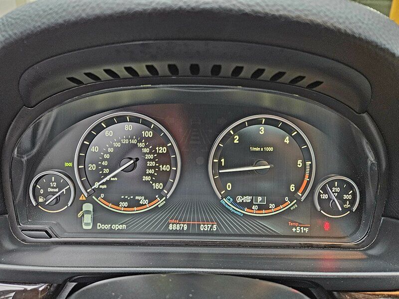 Used 2014 BMW 535d Sedan RWD image 26