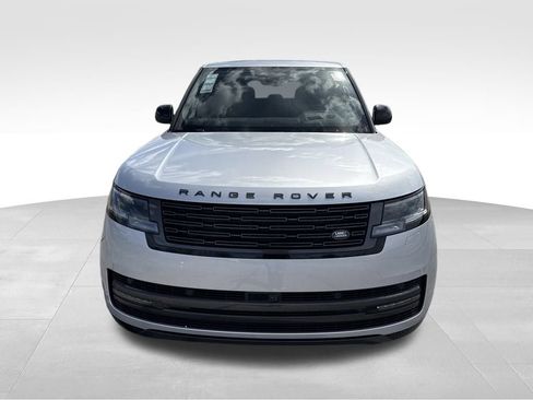 New 2025 Land Rover Range Rover SE image 4