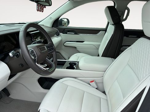 Used 2024 GMC Acadia Denali FWD image 23