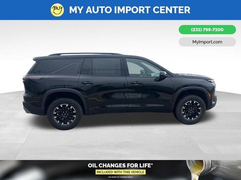 Used 2024 Chevrolet Traverse Z71 AWD/4WD image 8