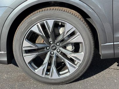 New 2026 Audi Q8 Premium Plus