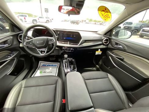 Used 2025 Chevrolet Trax ACTIV w/ Driver Confidence Package FWD image 15