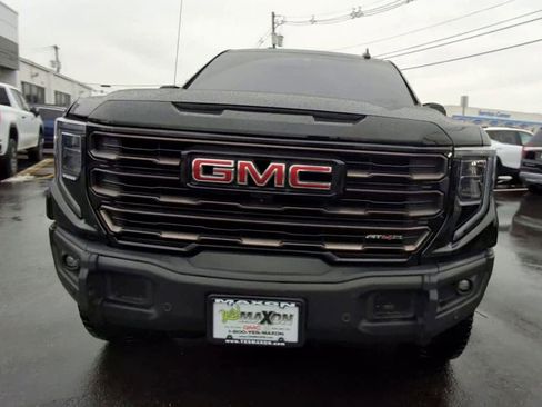 Used 2024 GMC Sierra 1500 AT4X image 7