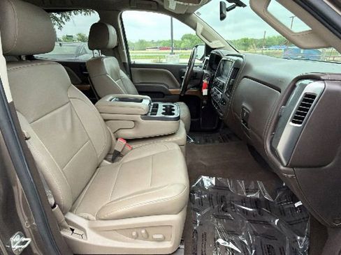 Used 2015 Chevrolet Silverado 1500 LTZ image 39