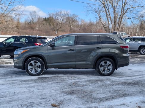 Used 2016 Toyota Highlander Limited image 7