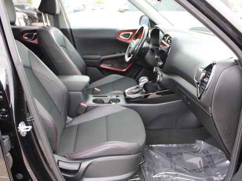 Used 2023 Kia Soul GT-Line w/ GT-Line Technology Package image 19