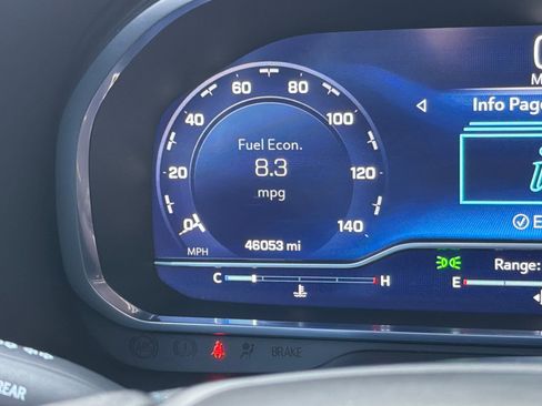 Used 2022 Chevrolet Tahoe Z71 w/ Z71 Off-Road Package image 27