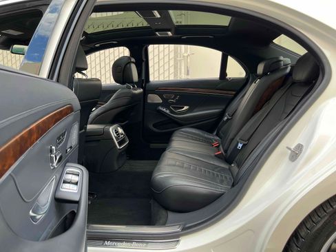 Used 2015 Mercedes-Benz S 550 Sedan image 5