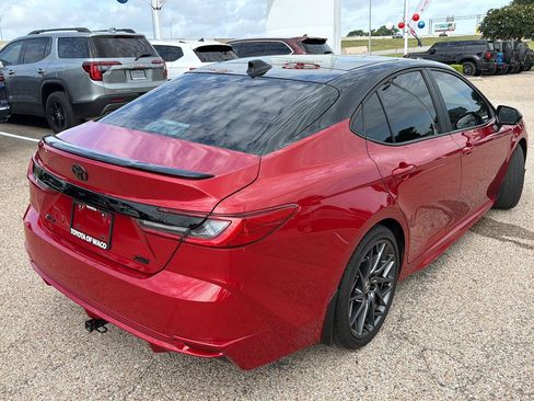 Used 2025 Toyota Camry Hybrid FWD image 3