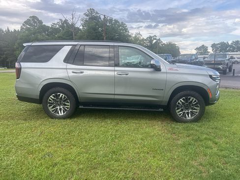Used 2025 Chevrolet Tahoe Z71 AWD/4WD image 9