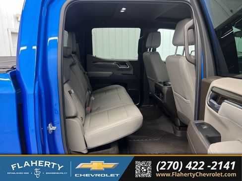 Used 2025 Chevrolet Silverado 1500 LT Trail Boss w/ LT Trail Boss Premium Package AWD/4WD image 15
