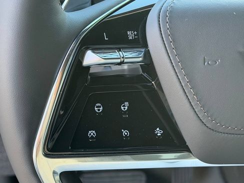 New 2026 Cadillac Escalade Platinum Sport w/ LPO, ONYX Package AWD/4WD image 27