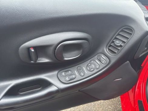 Used 1999 Chevrolet Corvette Convertible image 20