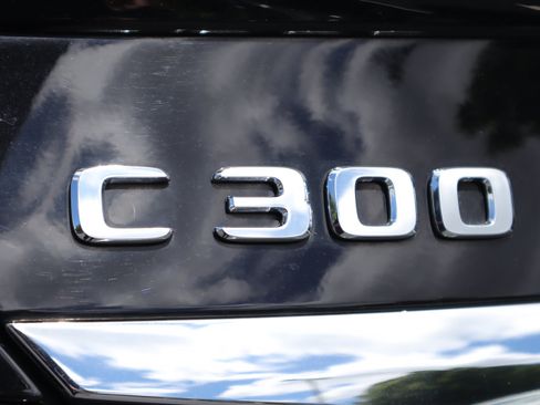 Used 2018 Mercedes-Benz C 300 Sedan image 35