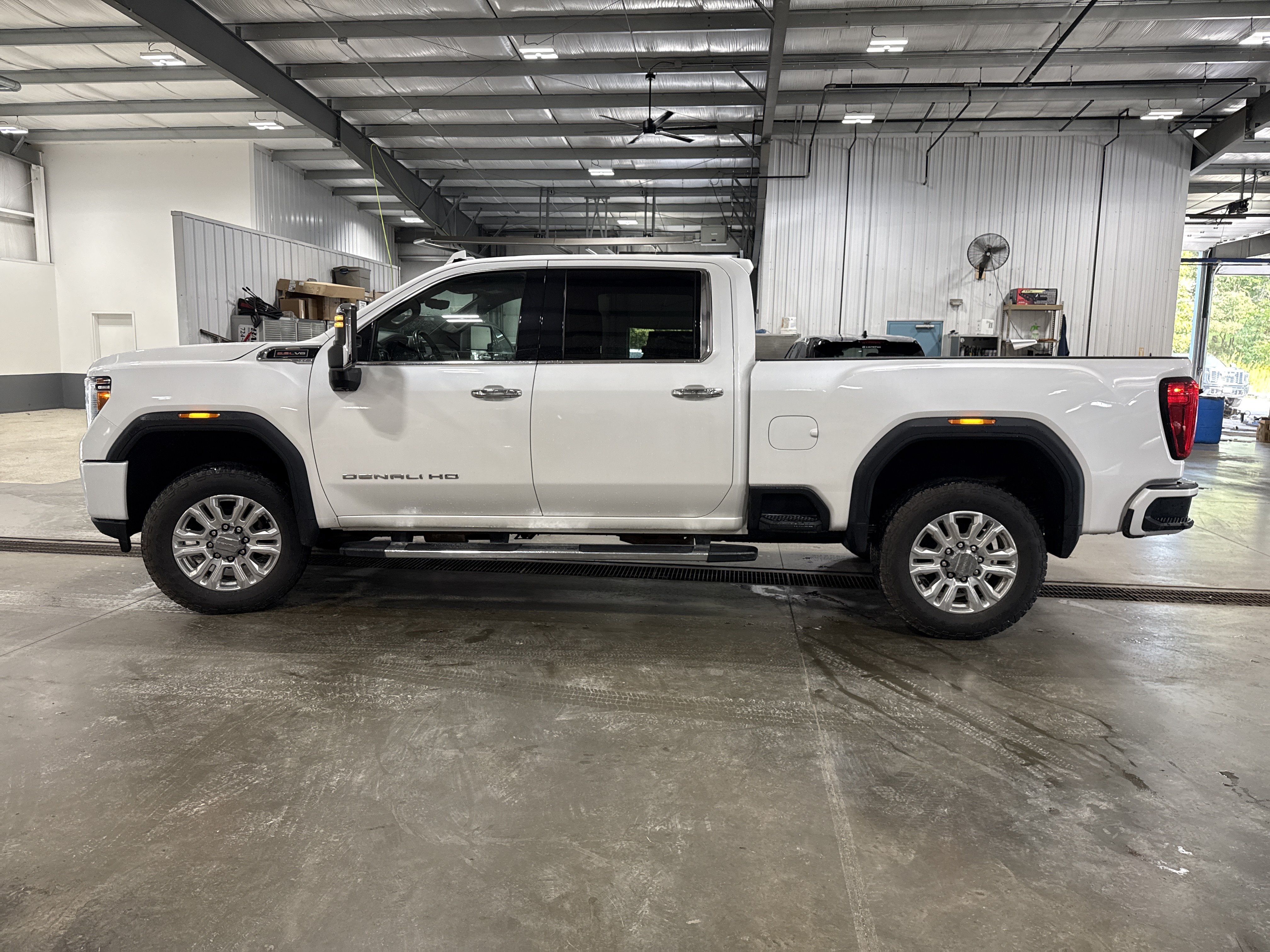 Used 2021 GMC Sierra 2500 Denali w/ Denali Ultimate Package AWD/4WD image 5