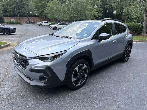Used 2024 Subaru Crosstrek 2.5i Limited w/ Crosstrek Mirror Package AWD/4WD image 3