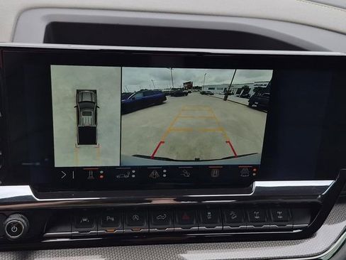 Used 2024 Chevrolet Silverado 1500 ZR2 w/ Technology Package AWD/4WD image 41
