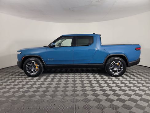 Used 2022 Rivian R1T Adventure AWD/4WD image 2