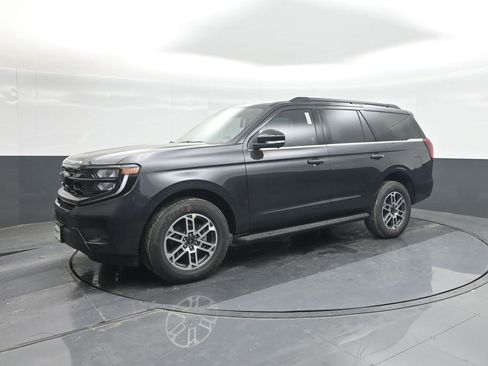 New 2026 Ford Expedition Active RWD image 32