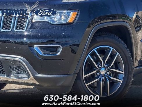 Used 2018 Jeep Grand Cherokee Limited AWD/4WD image 3