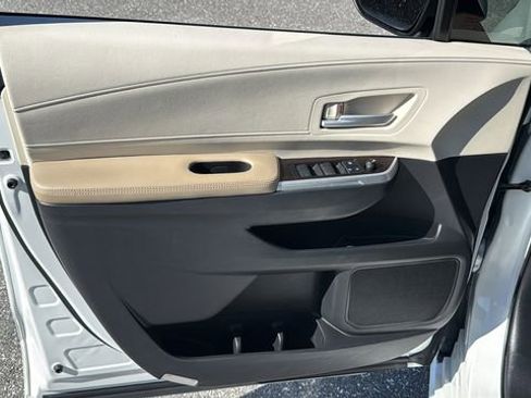 Used 2022 Toyota Sienna XLE image 17