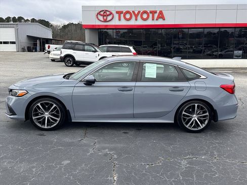 Used 2024 Honda Civic Touring image 6