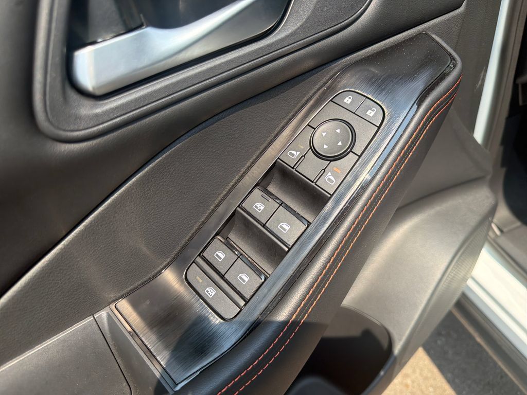 Certified 2026 Nissan Rogue SV AWD/4WD image 13
