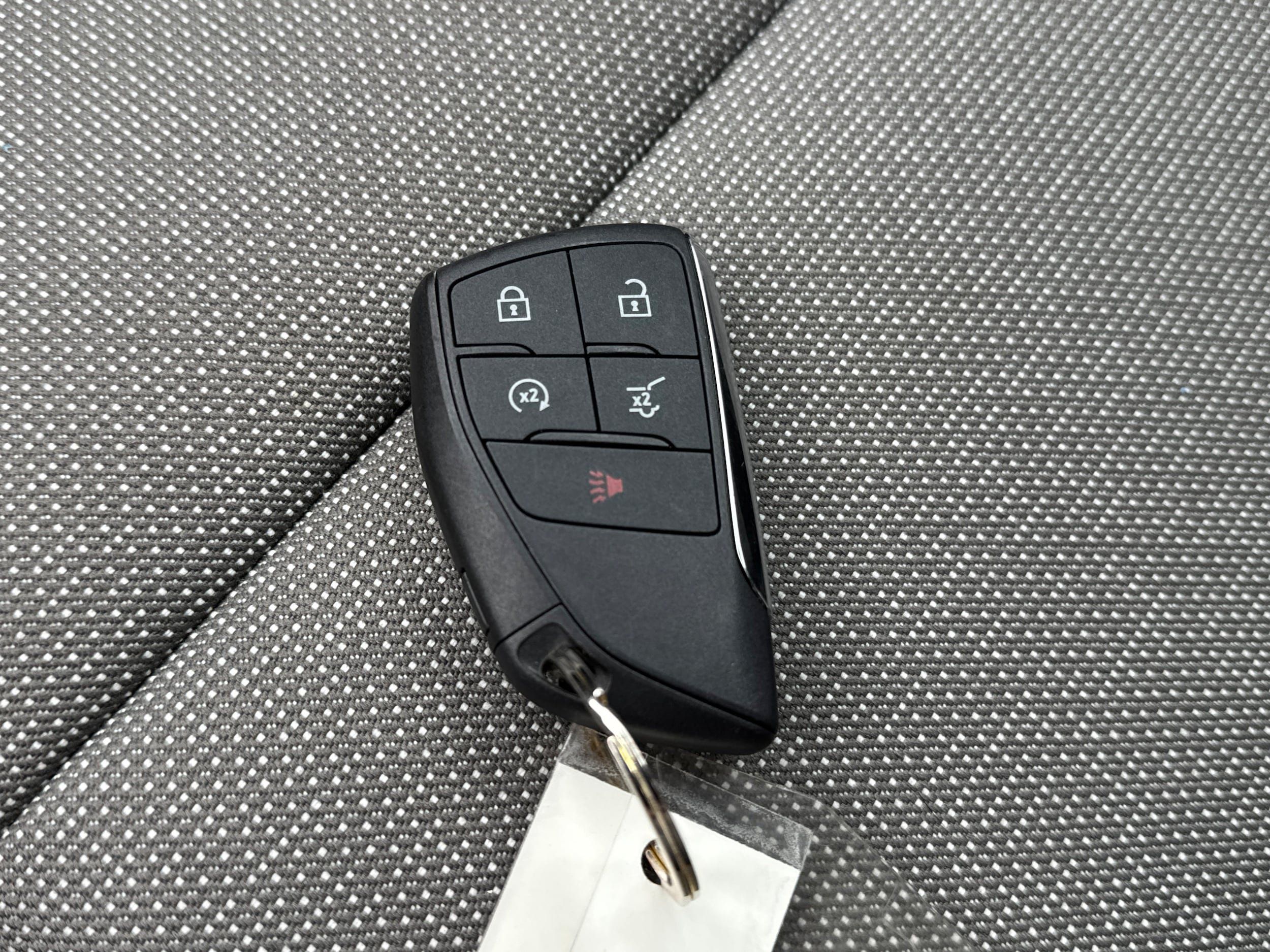 Used 2026 Chevrolet Traverse LT FWD image 37