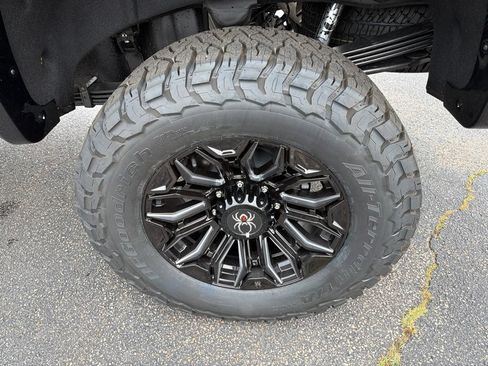 New 2026 Chevrolet Silverado 2500 High Country w/ Midnight Edition AWD/4WD image 4