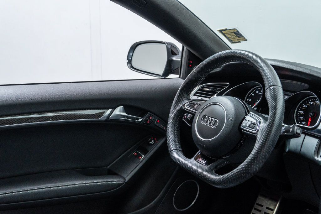 Used 2013 Audi RS 5 Coupe w/ Audi MMI Navigation Plus Pkg AWD/4WD image 30