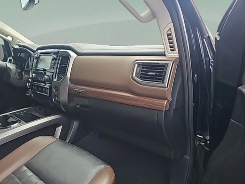 Used 2018 Nissan Titan Platinum Reserve w/ Platinum Utility Package image 31