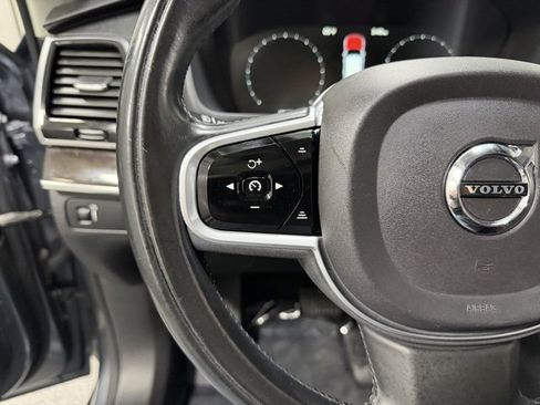 Used 2018 Volvo XC90 T6 Momentum w/ Convenience Package image 18