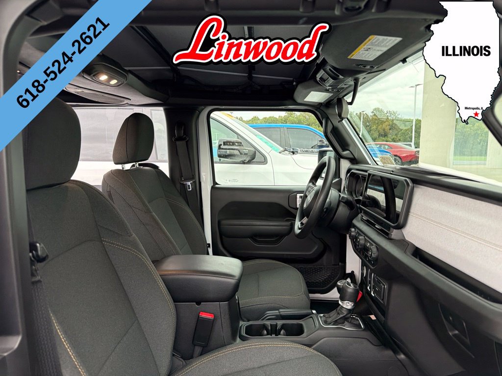 Used 2025 Jeep Wrangler Sport AWD/4WD image 7