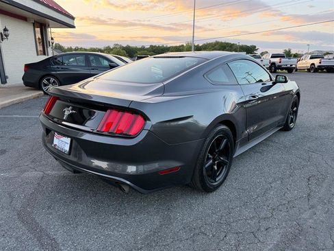 Used 2017 Ford Mustang Coupe RWD image 5