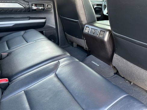 Used 2015 Toyota Tundra Platinum image 17