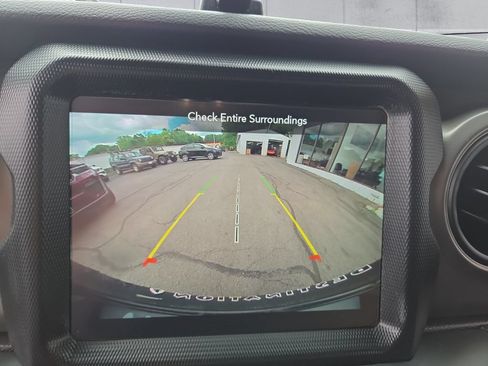 Used 2022 Jeep Wrangler Unlimited Sport AWD/4WD image 14