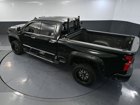 Used 2024 Chevrolet Silverado 3500 High Country w/ Technology Package image 65