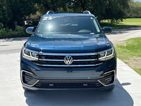 Used 2021 Volkswagen Atlas SEL R-Line AWD/4WD image 2