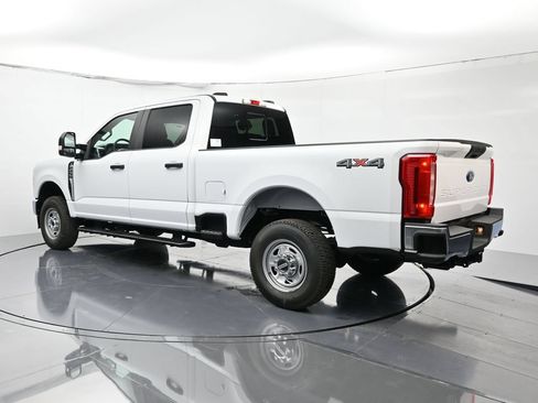 New 2026 Ford F250 XL w/ XL Chrome Package AWD/4WD image 7
